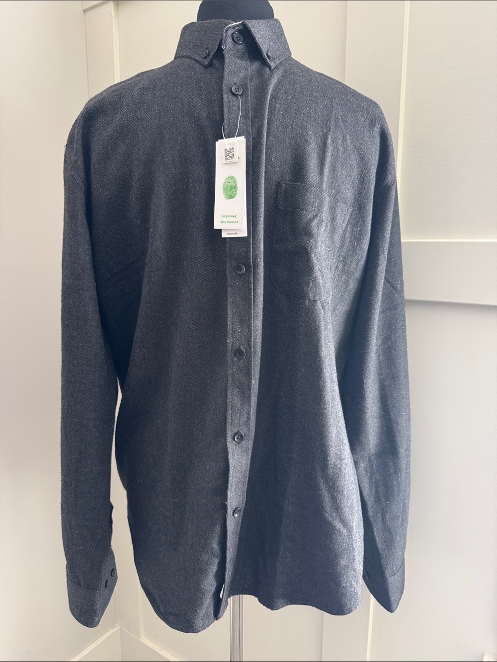 Saint-Patrick Men's Black Dress Shirt - Classic Button-Down